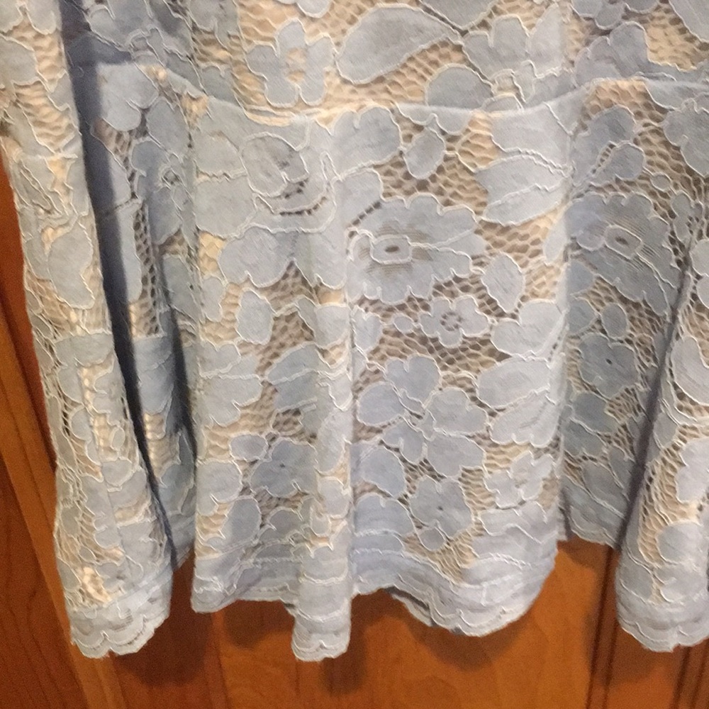Dress with lace detailing cream underlay - Picture 2 of 3